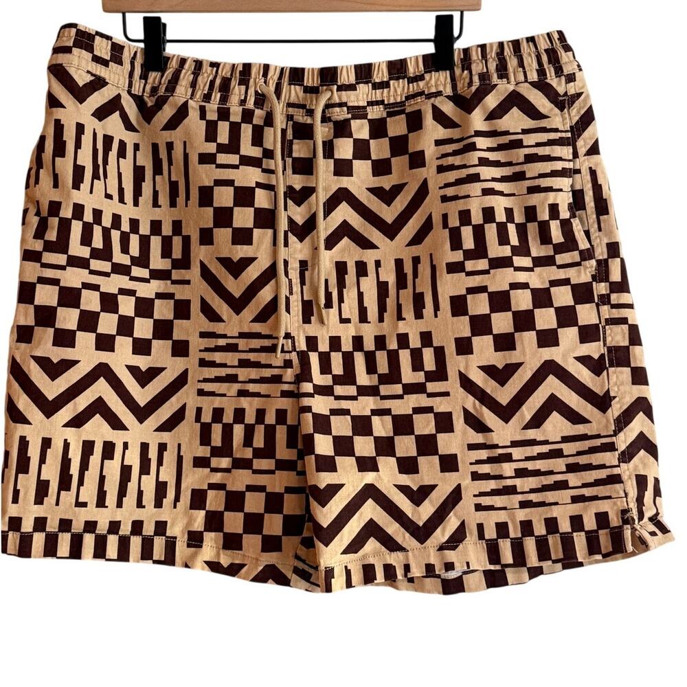 Forever 21 Men Geometric Patchwork Shorts, Size 2XL